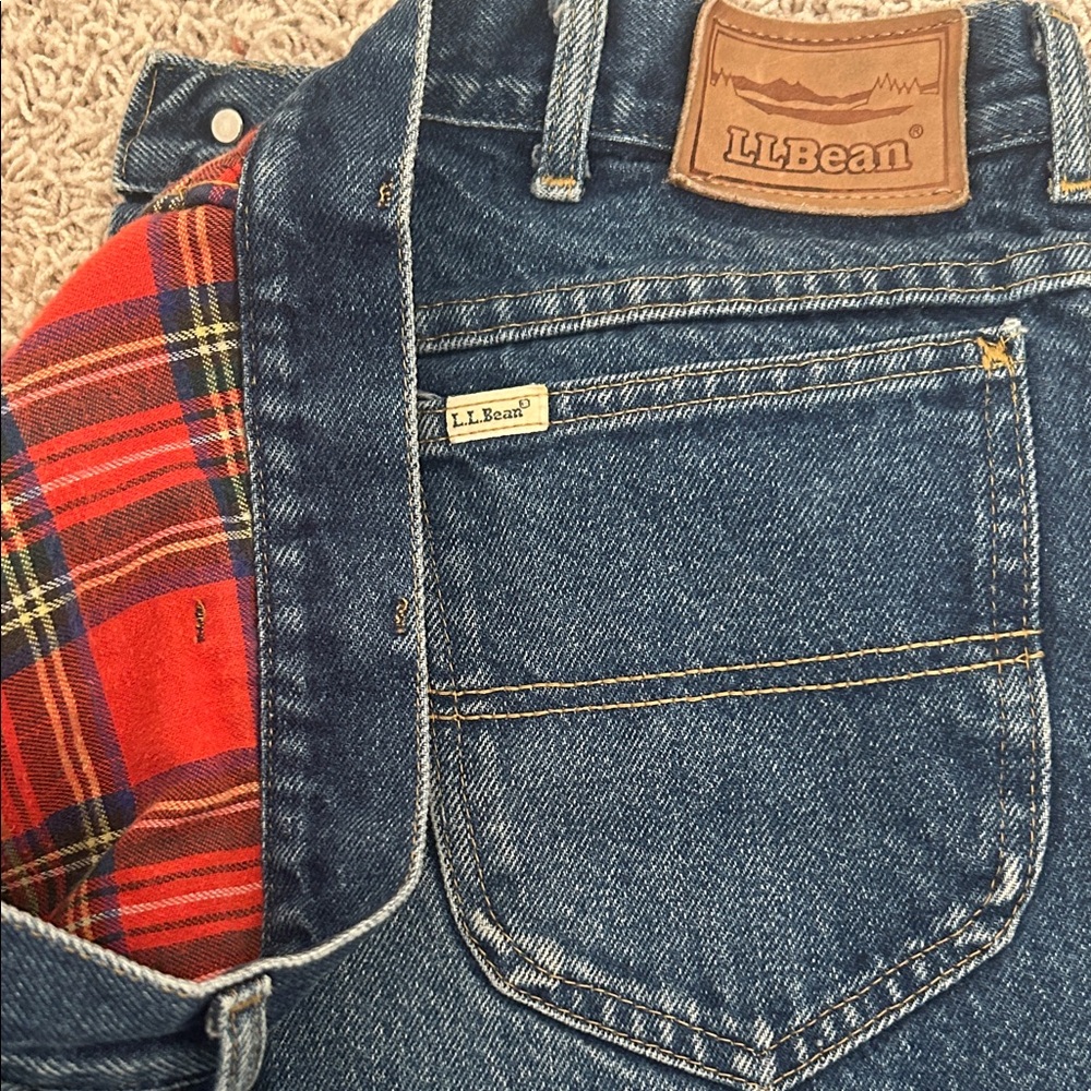 L.L. Bean Classic Vintage Straight Fit Jeans with Red Plaid Lining size 36 X 34
